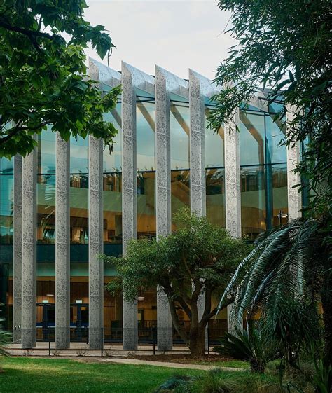unimelb important dates.